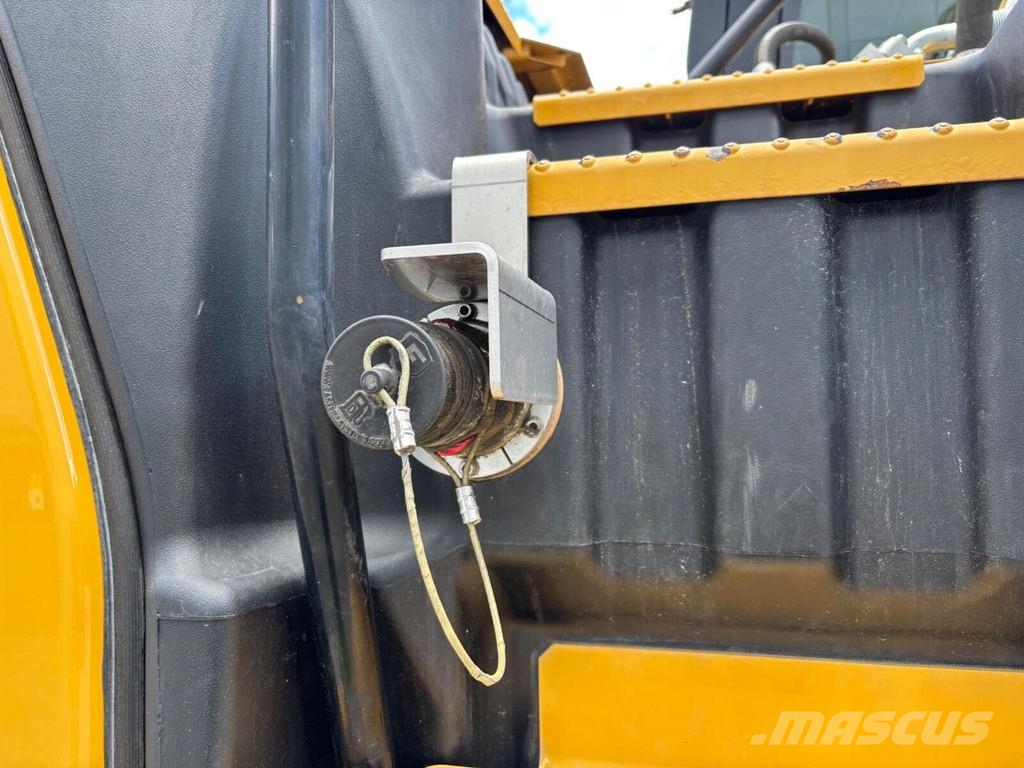 CAT 330 07C Escavatori cingolati