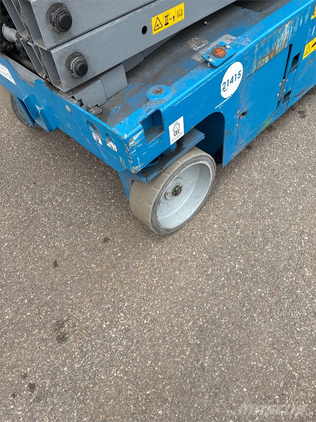 Genie GS 4047 Žirkliniai keltuvai