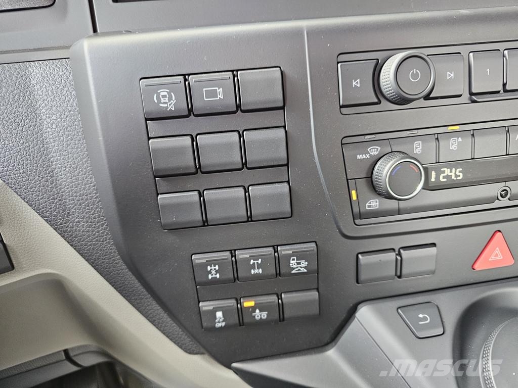MAN TGS 35.440 8x4-4 BL CH / CHASSIS / PTO Camiones con chasís y cabina