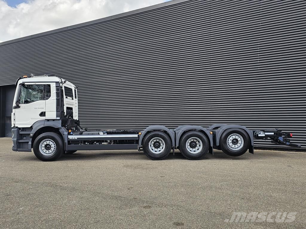 MAN TGS 35.440 8x4-4 BL CH / CHASSIS / PTO Camiones con chasís y cabina