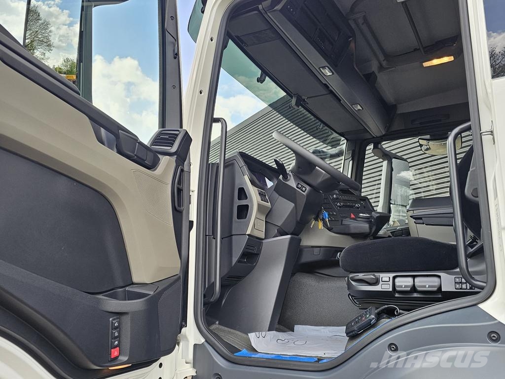 MAN TGS 35.440 8x4-4 BL CH / CHASSIS / PTO Camiones con chasís y cabina