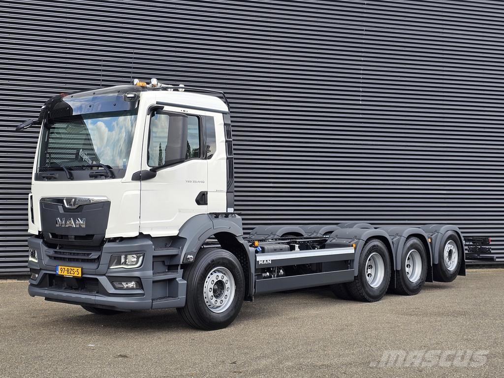MAN TGS 35.440 8x4-4 BL CH / CHASSIS / PTO Camiones con chasís y cabina