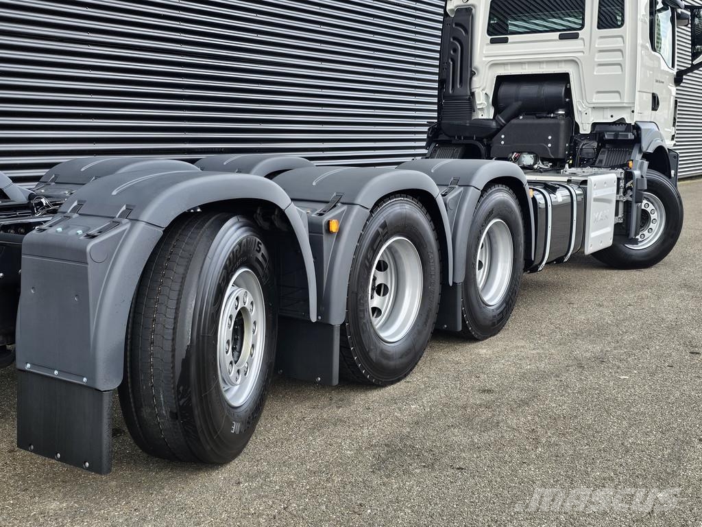 MAN TGS 35.440 8x4-4 BL CH / CHASSIS / PTO Camiones con chasís y cabina