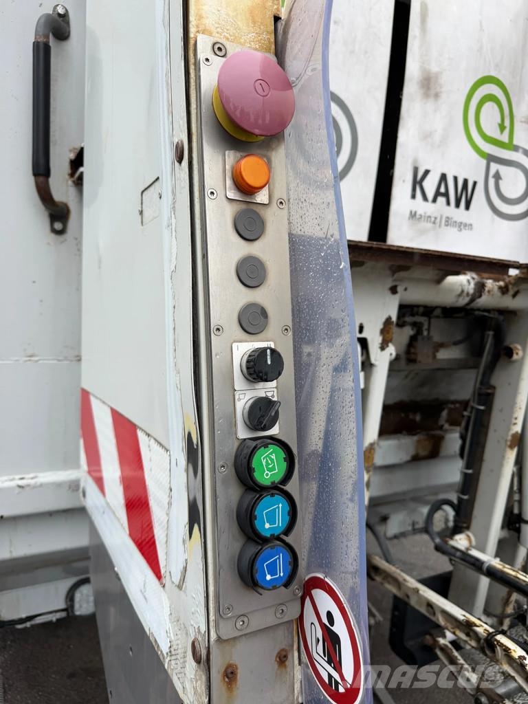 Mercedes-Benz Axor 2529 6 Stück Müllwagen HECKLADER, Zöller Medi Camiones de basura
