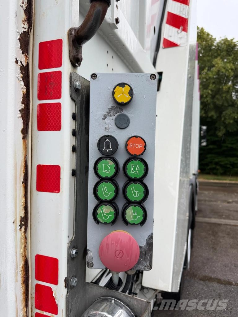 Mercedes-Benz Axor 2529 6 Stück Müllwagen HECKLADER, Zöller Medi Camiones de basura