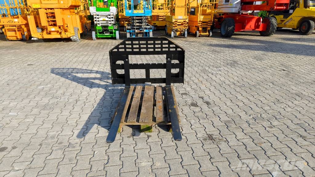 Bobcat 1500 Вили