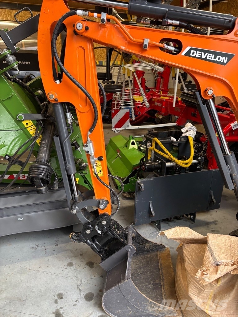 Develon DX 19 Z-7 حفارات صغيرة أقل من 7 طن (حفارات صغيرة)