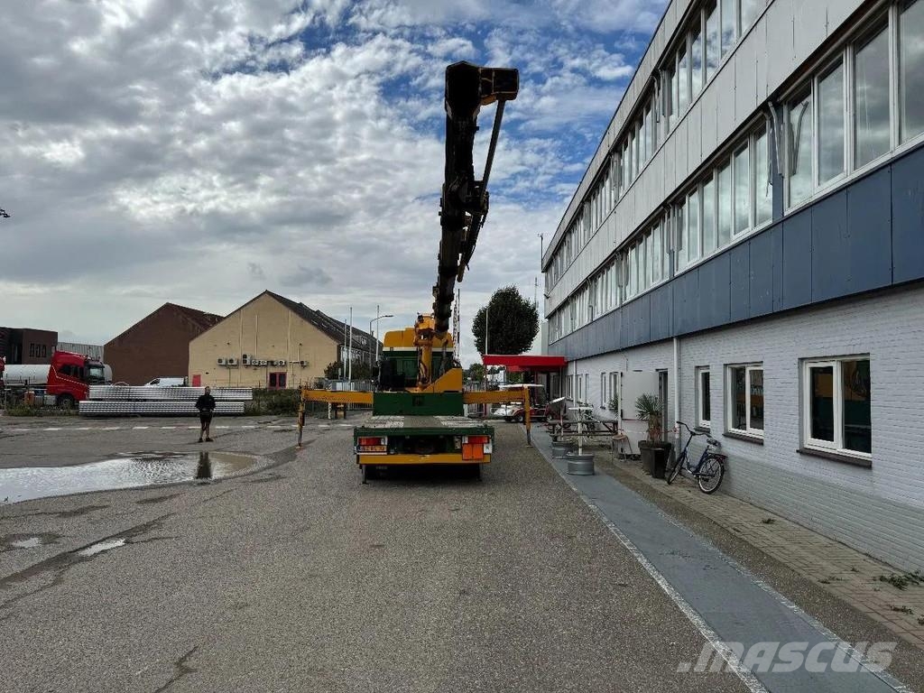 DAF CF 85.410 8X2 HIAB 422EP5 + REMOTE CONTROL Kranen voor alle terreinen