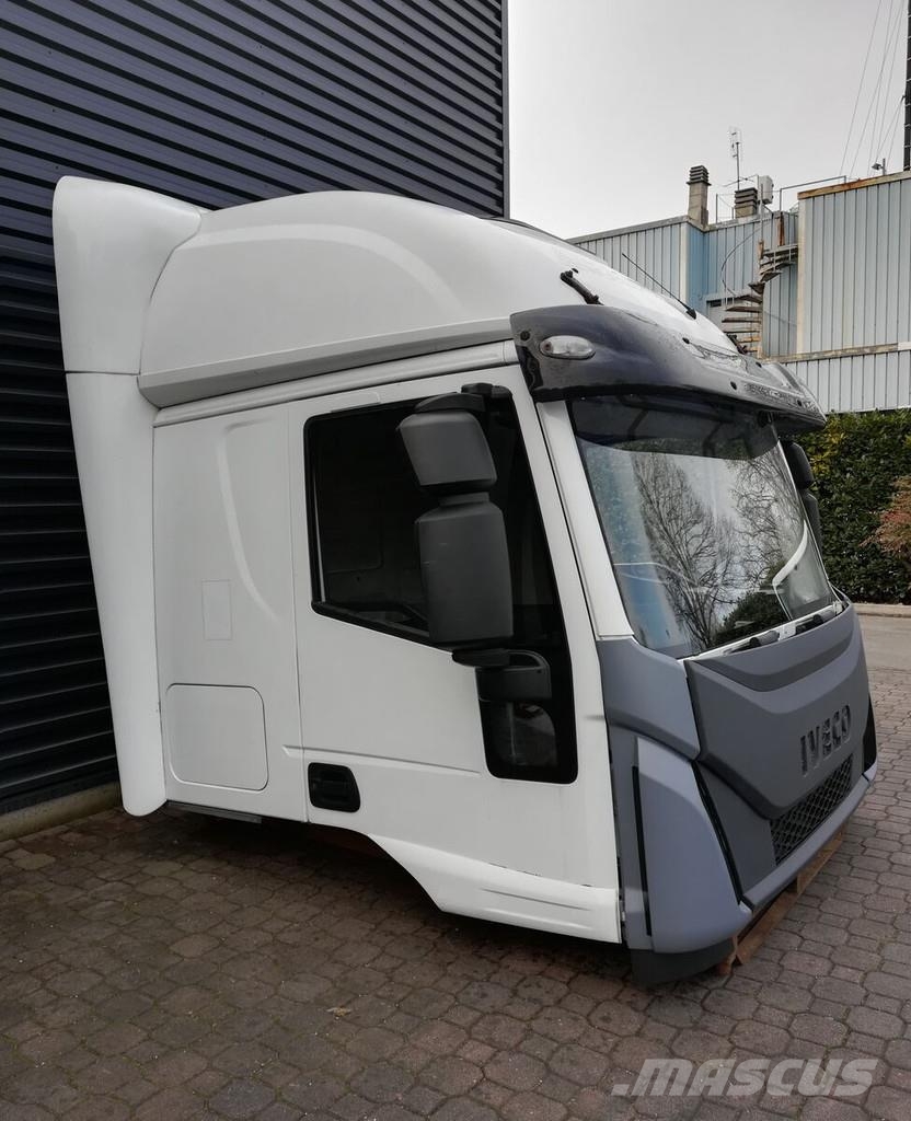 Iveco EUROCARGO HIGH ROOF EURO 5 EURO 6 Kabíny a interiér