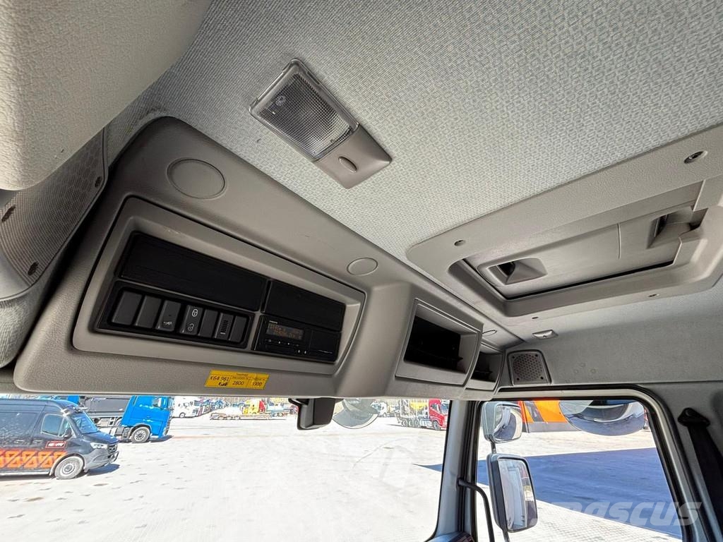 Volvo FL 210 4x2 BOX L=7558 mm Camion Fourgon