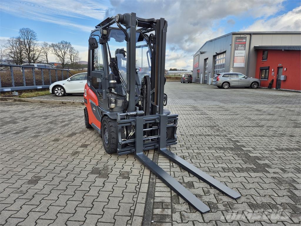 Linde H30D - 1202 Дизельні навантажувачі