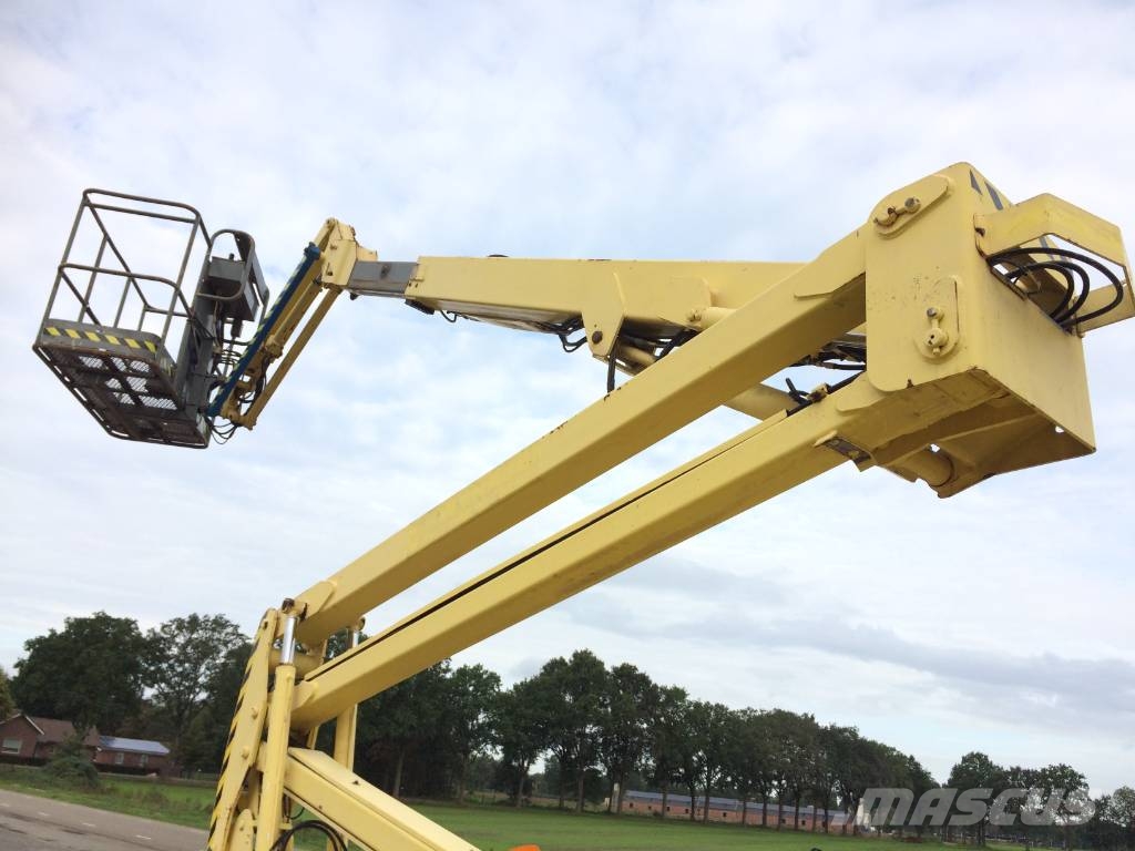 Genie Z 45/25 J Bomlifte med knækarm