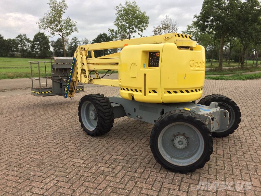 Genie Z 45/25 J Bomlifte med knækarm