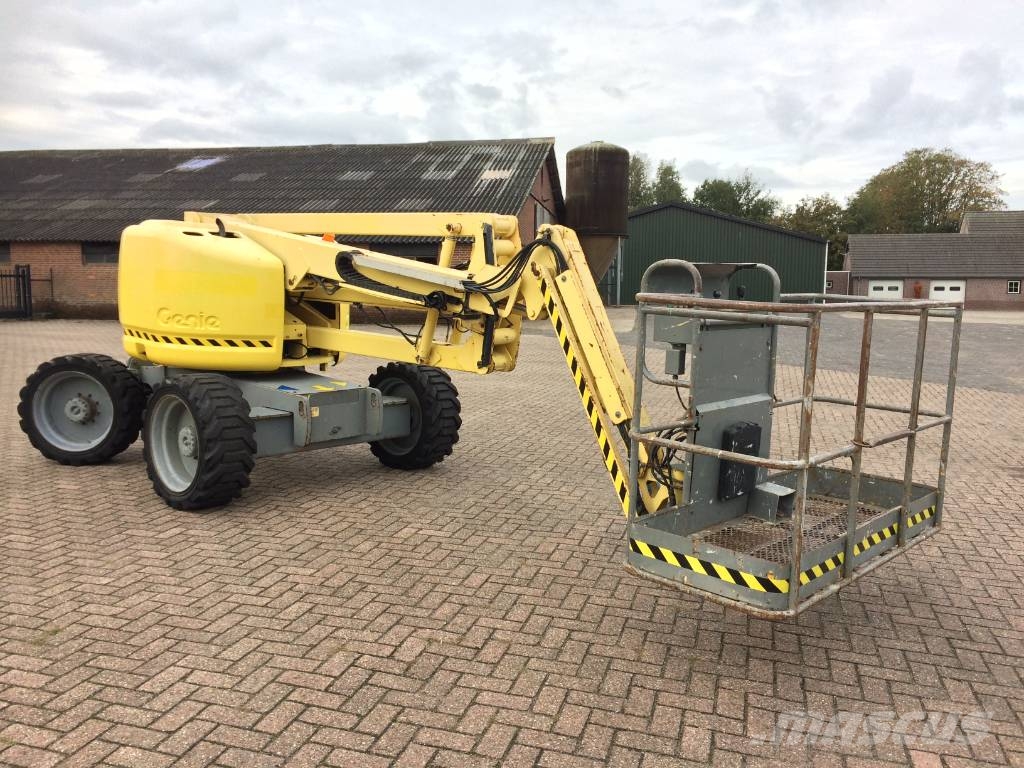 Genie Z 45/25 J Bomlifte med knækarm