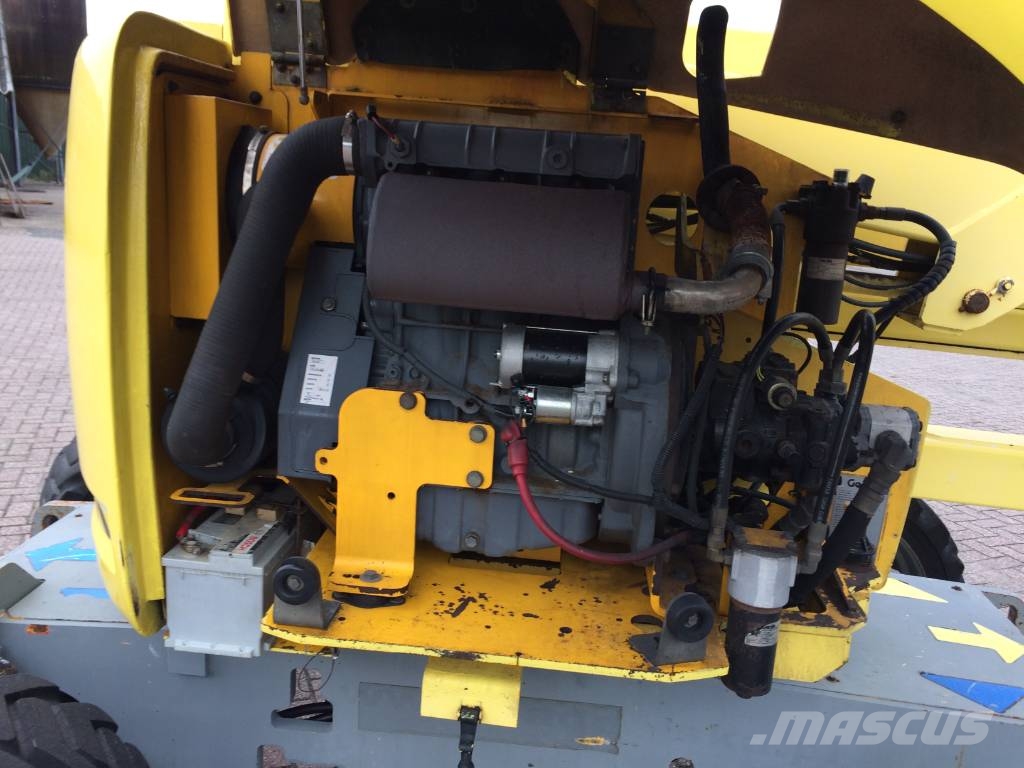 Genie Z 45/25 J Bomlifte med knækarm