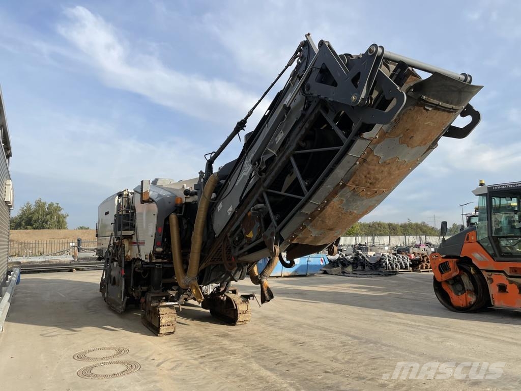 Wirtgen W 210 Asfaltfrezen