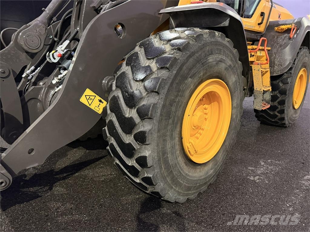 Volvo L120H Iekrāvēji uz riteņiem