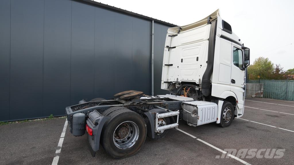 Mercedes-Benz ACTROS 2442 6x2 RHD 492.500km وحدات الجر