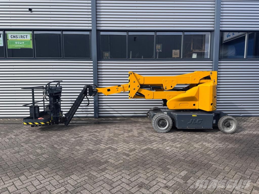 JLG E400AJPN Hoogwerker Knikarmhoogwerker Plataforma de trabajo articulada