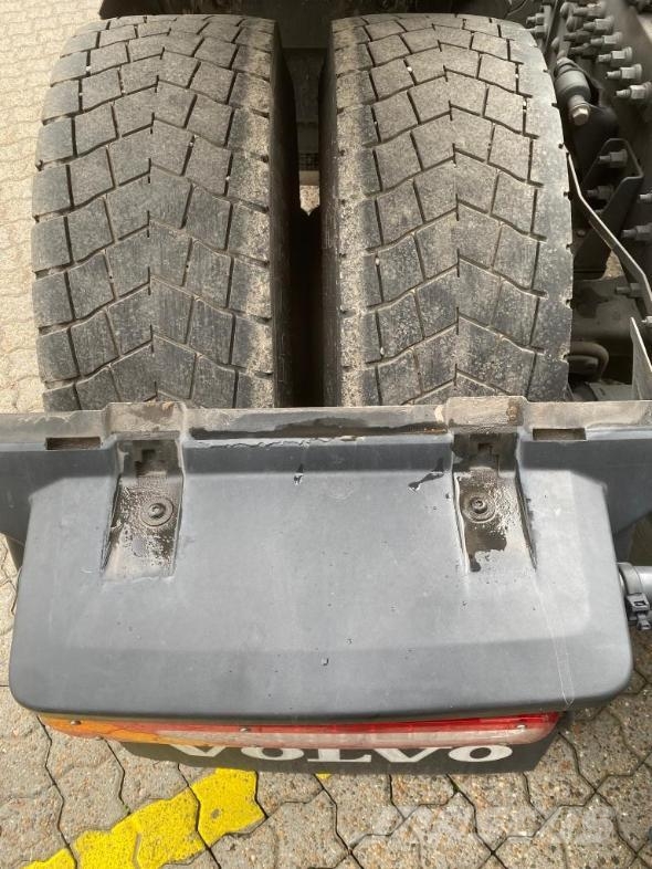 Volvo Vehicle Tractor 4x2 Standard Sadulveokid
