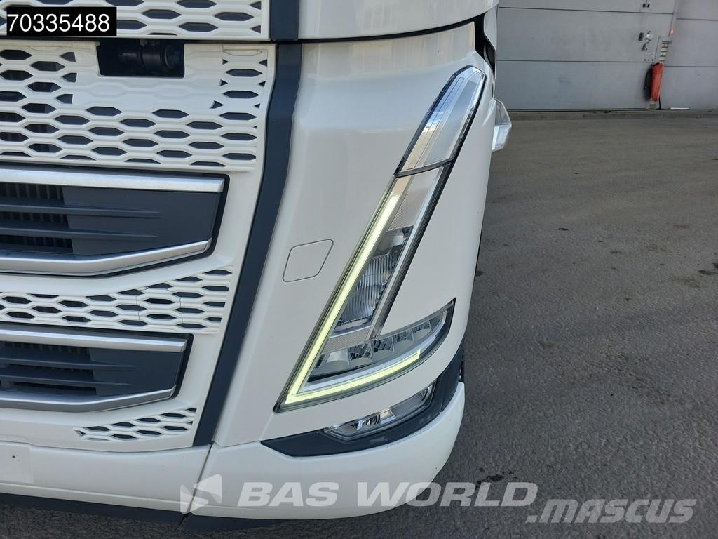 Volvo FH 500 4X2 XL 2x Tanks I-ParkCool ACC Truck Tractor Units