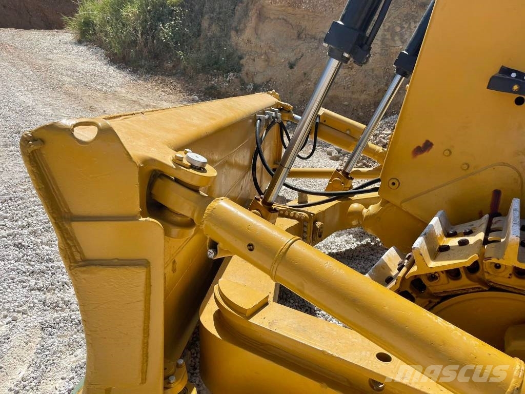 CAT D9N Μπουλντόζες με ερπύστριες