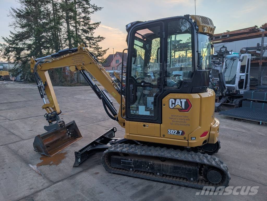 CAT 302.7 حفارات صغيرة أقل من 7 طن (حفارات صغيرة)