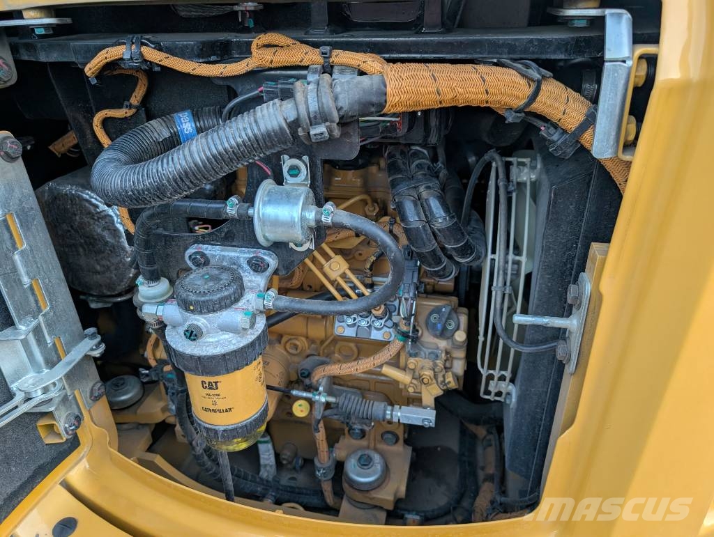 CAT 302.7 حفارات صغيرة أقل من 7 طن (حفارات صغيرة)