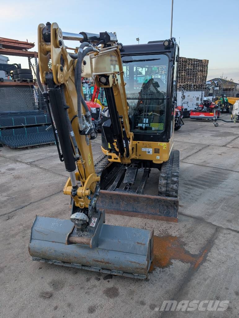 CAT 302.7 حفارات صغيرة أقل من 7 طن (حفارات صغيرة)