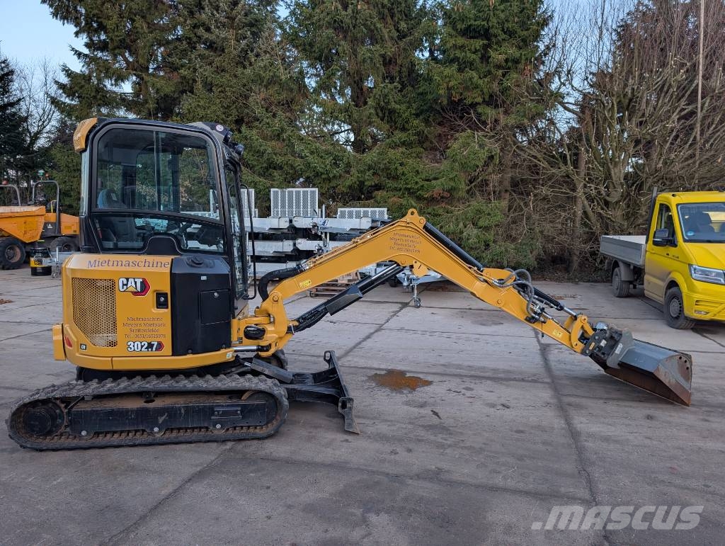 CAT 302.7 حفارات صغيرة أقل من 7 طن (حفارات صغيرة)