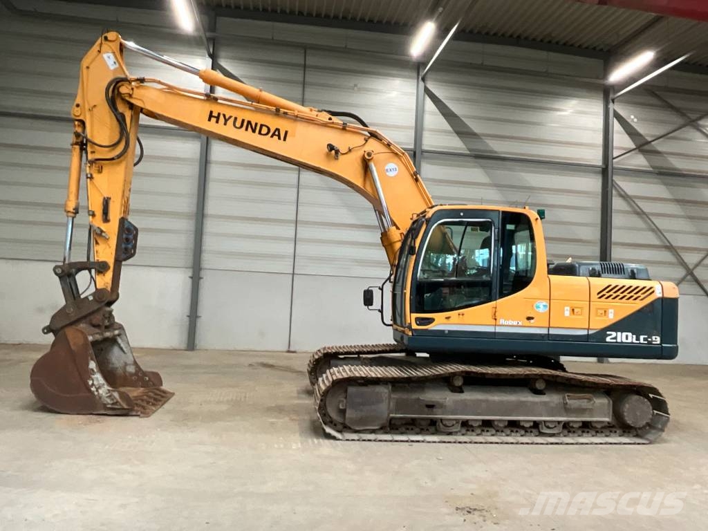 Hyundai Robex 210 LC-9 Гусеничні екскаватори