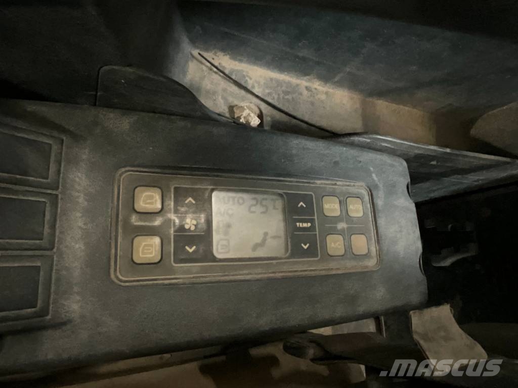 Hyundai Robex 210 LC-9 Гусеничні екскаватори