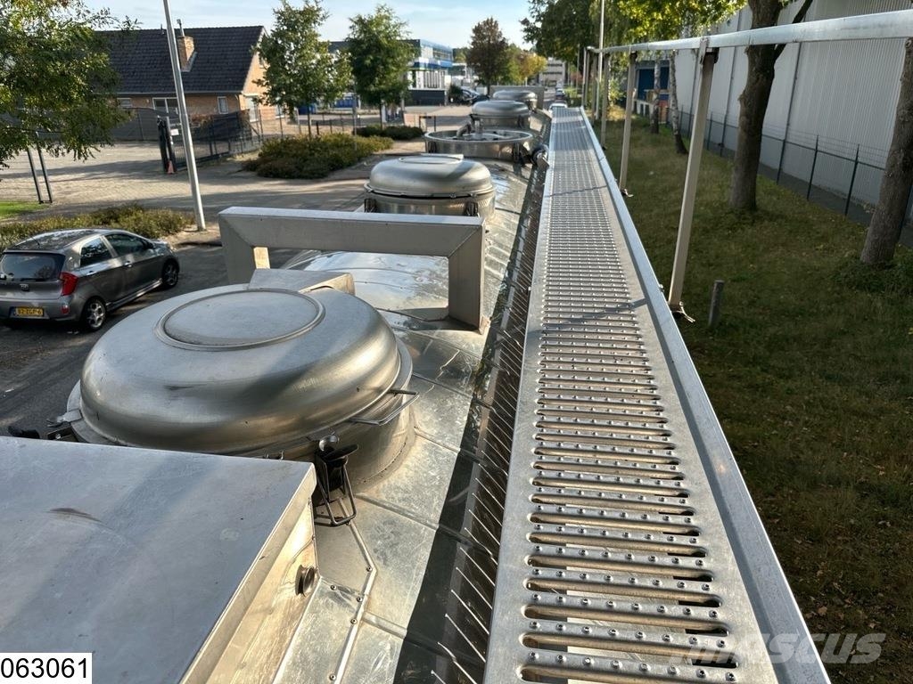 Maisonneuve Chemie 32423 Liter, 1 Comp Tanker semi-trailers