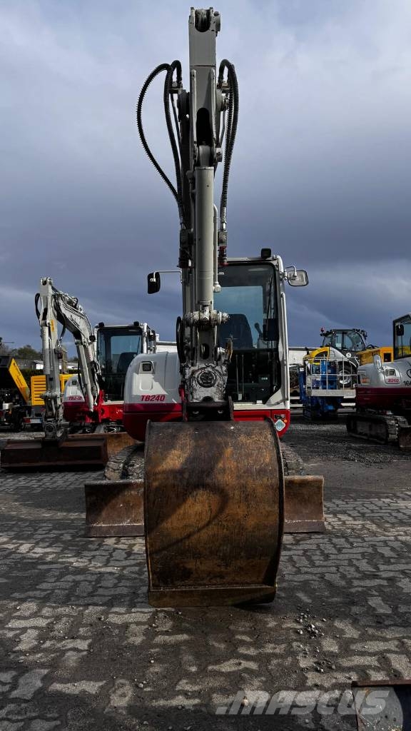 Takeuchi TB 240 Miniexcavadoras