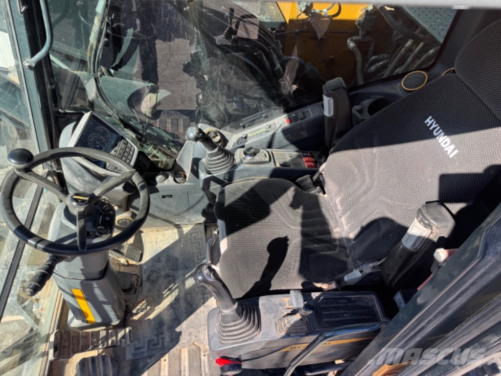 Hyundai HX 140 A Bageri na kotačima