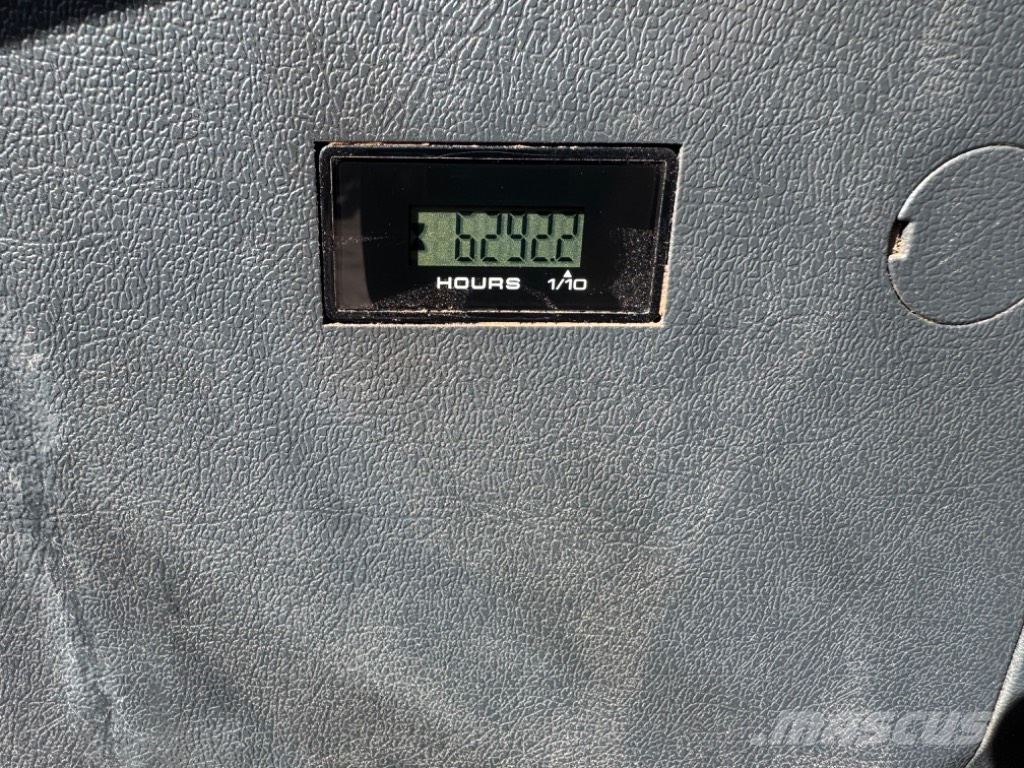 Hyundai HX 140 A Bageri na kotačima