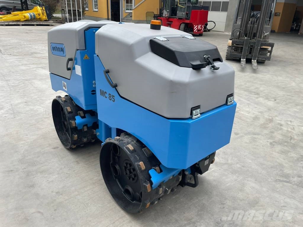 Weber MC 85 Erdbauwalzen