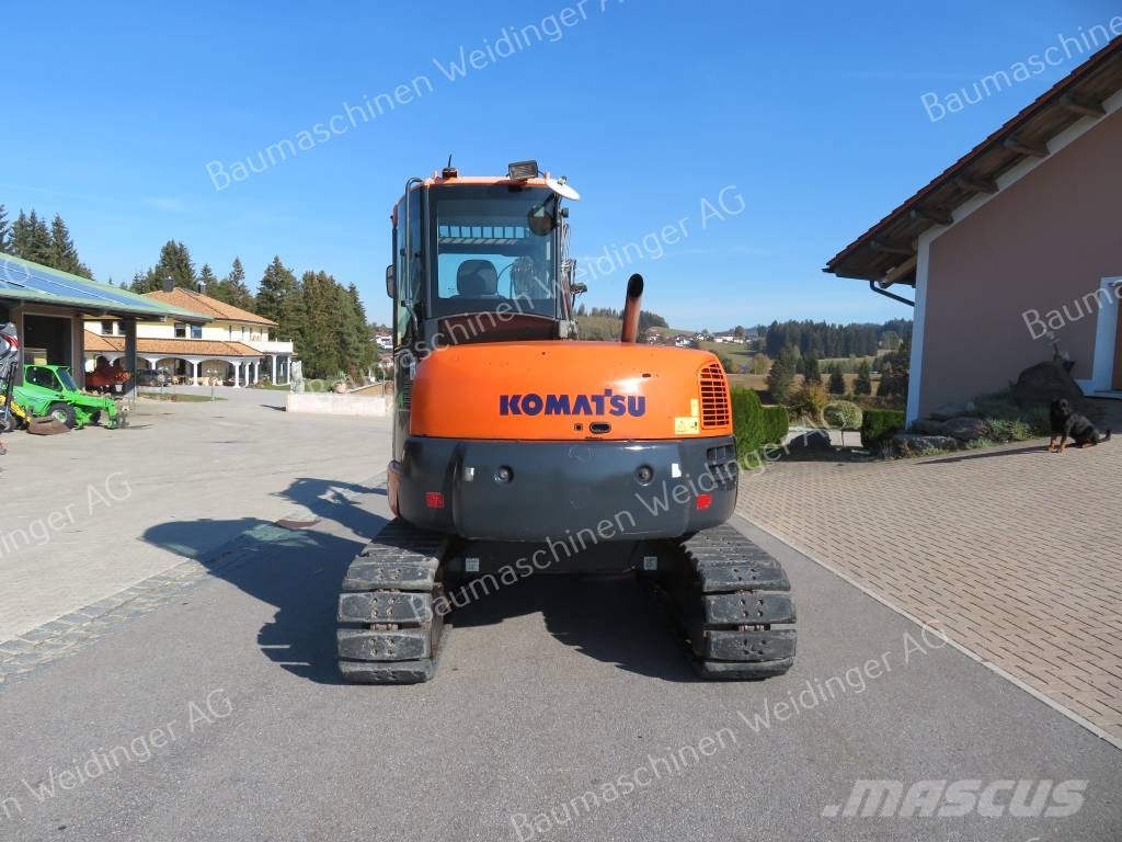 Komatsu PC 80 MR-3 حفارات وسط 7 طن - 12 طن