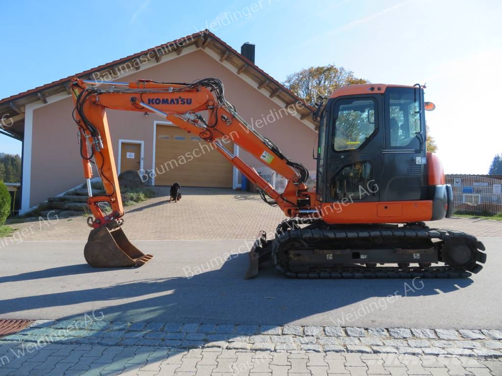Komatsu PC 80 MR-3 حفارات وسط 7 طن - 12 طن