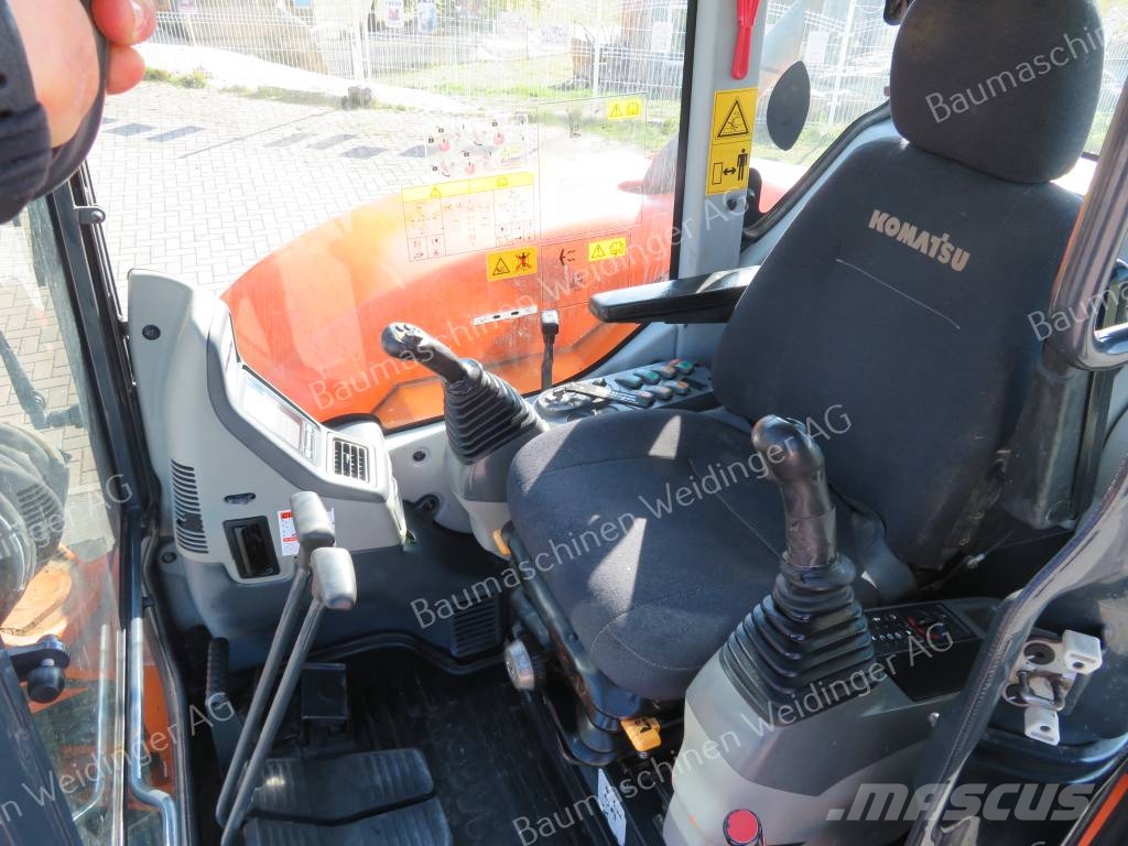 Komatsu PC 80 MR-3 حفارات وسط 7 طن - 12 طن