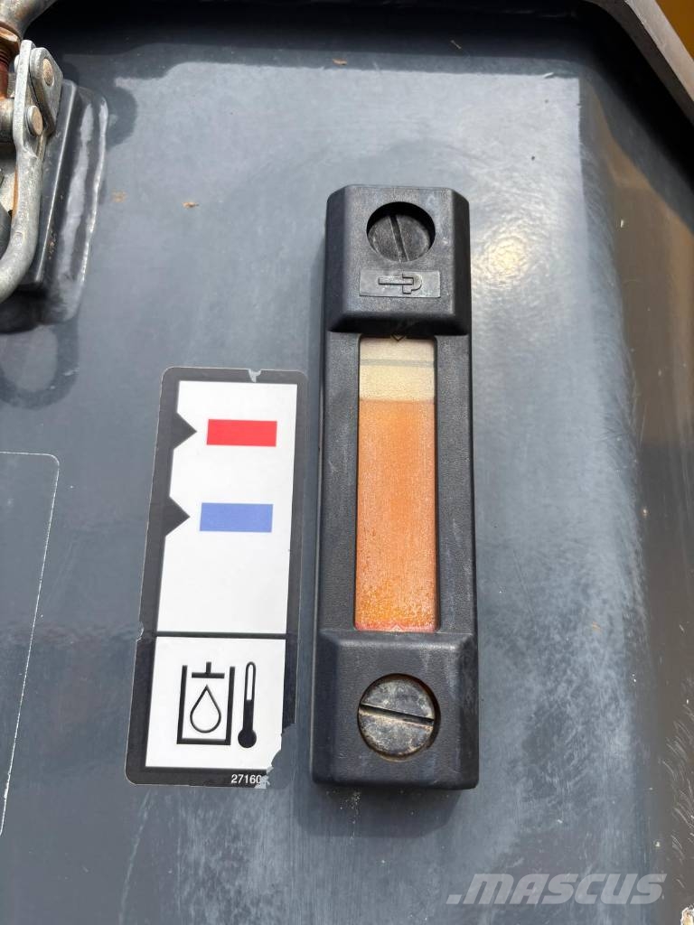 Bell B 25 E Dumper - Knickgelenk