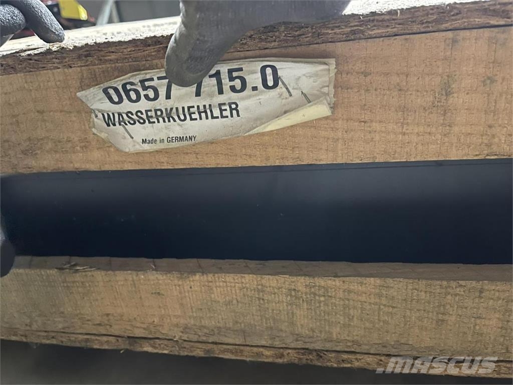 CLAAS Wasserkühler 0657 715.0 Dominator 108-118, Mega, Додаткове обладнання для збиральних комбайнів