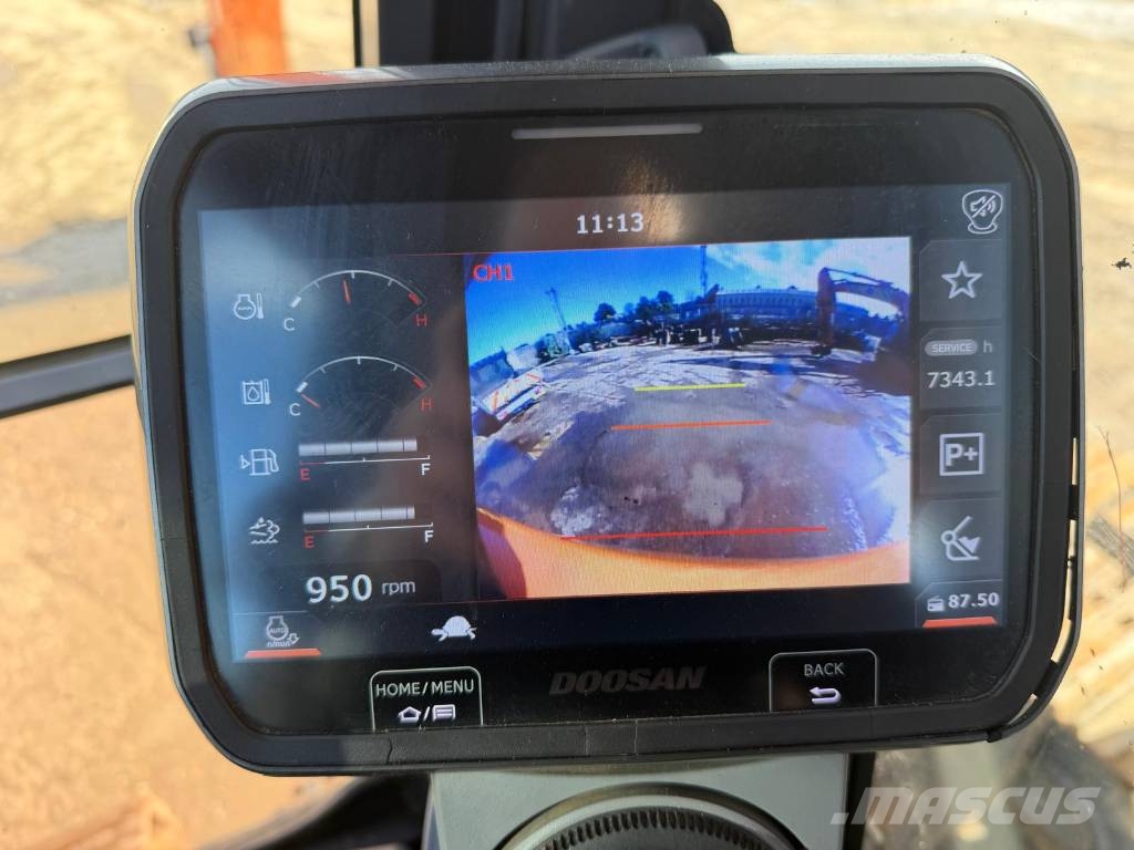 Doosan DX 140 LC Raupenbagger