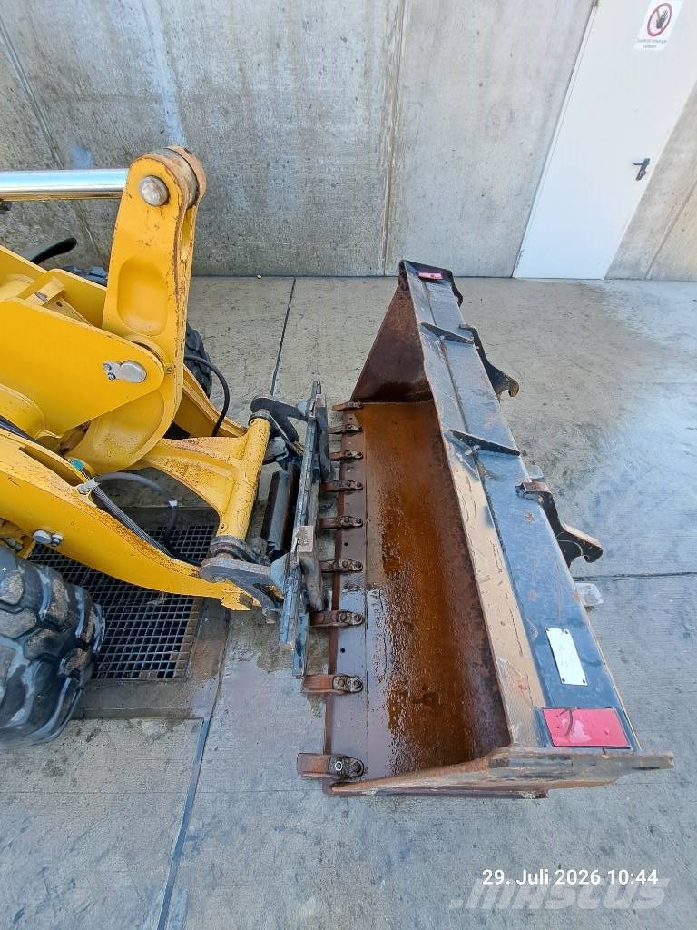 CAT 907 M | PG + LS Pyöräkuormaajat