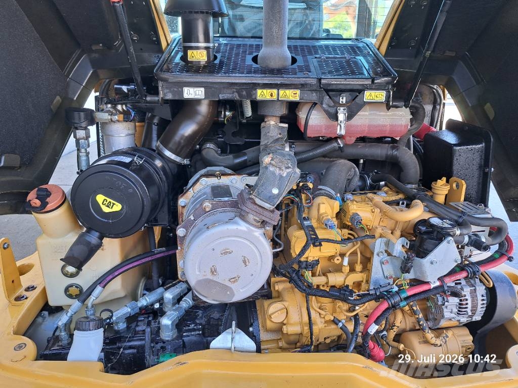 CAT 907 M | PG + LS Pyöräkuormaajat