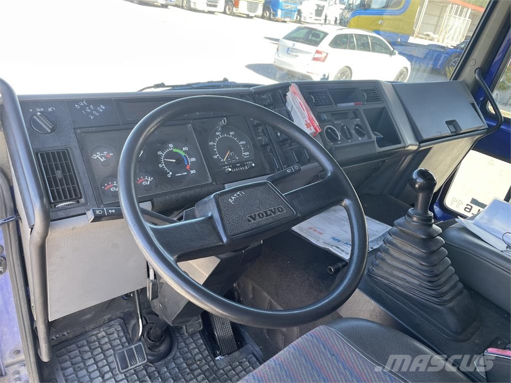 Volvo FL6 Zaplachtované vozy