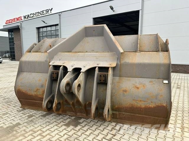 Volvo L 350 Bucket 6 Tons Pistoane