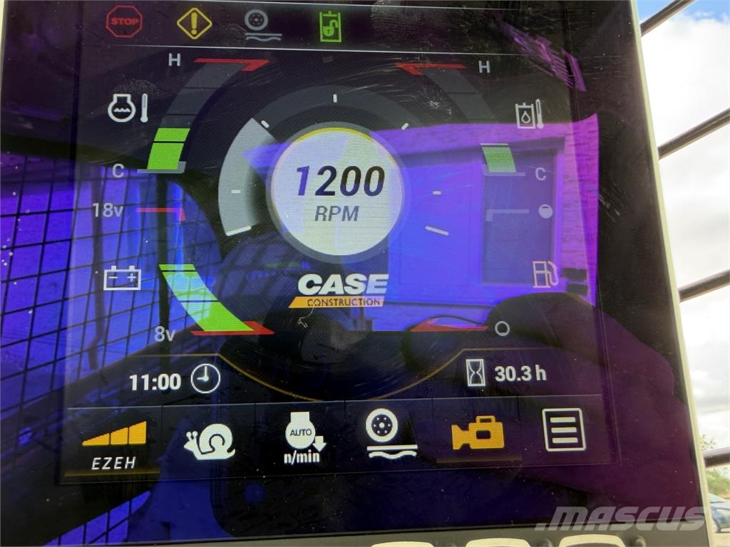 CASE Iný model VIN 818 لوادر انزلاقية التوجيه