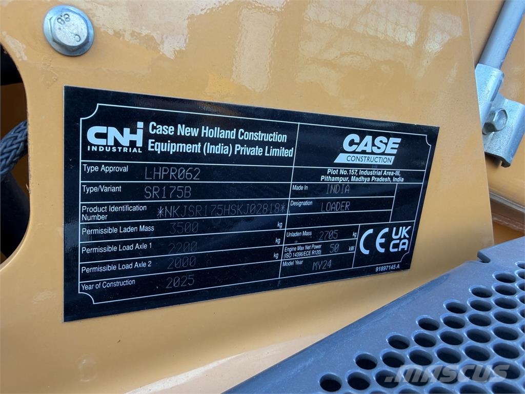 CASE Iný model VIN 818 لوادر انزلاقية التوجيه