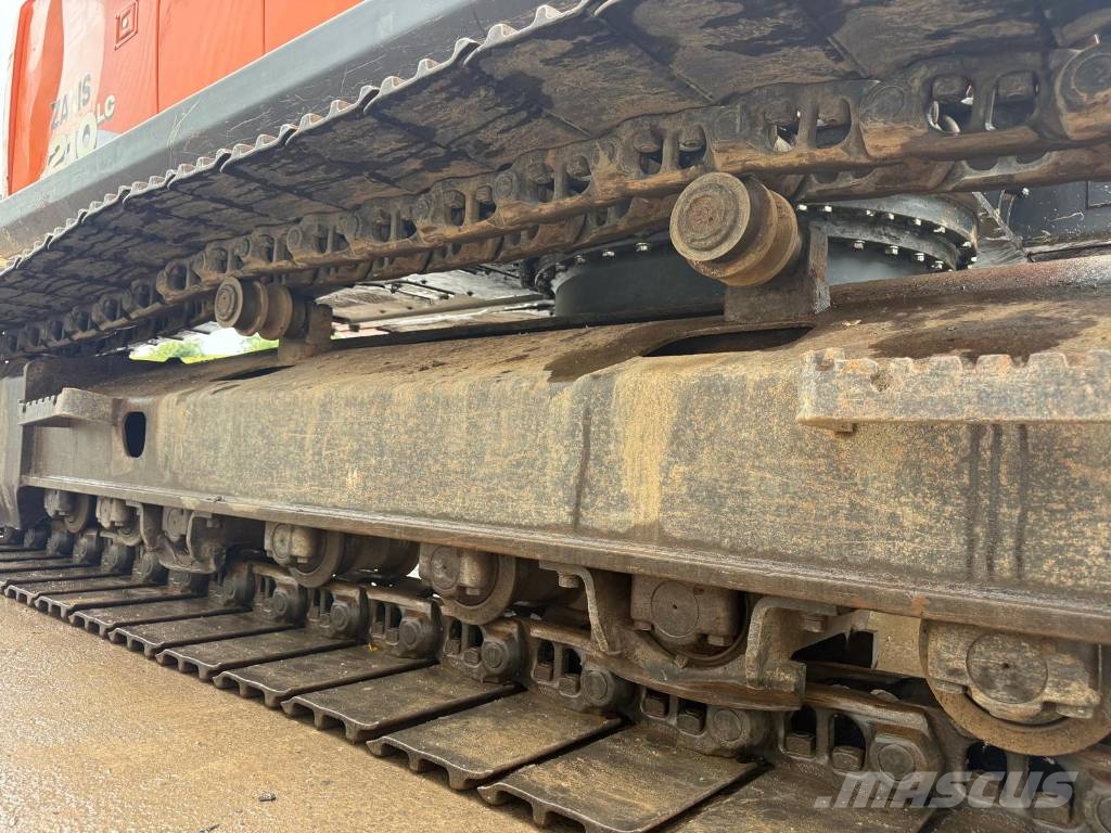 Hitachi ZX 210 LC-6 Raupenbagger